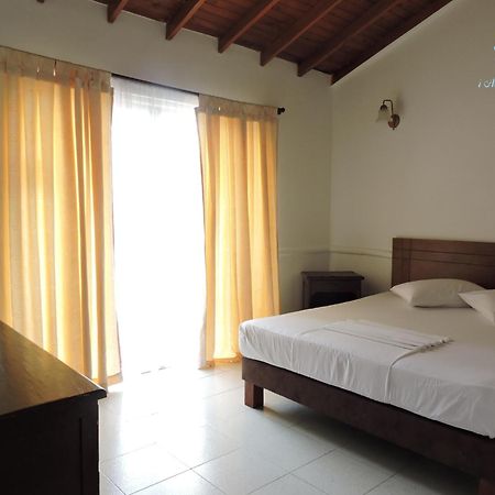 Hotel Y Restaurante Meson Del Gitano Caucasia Стая снимка