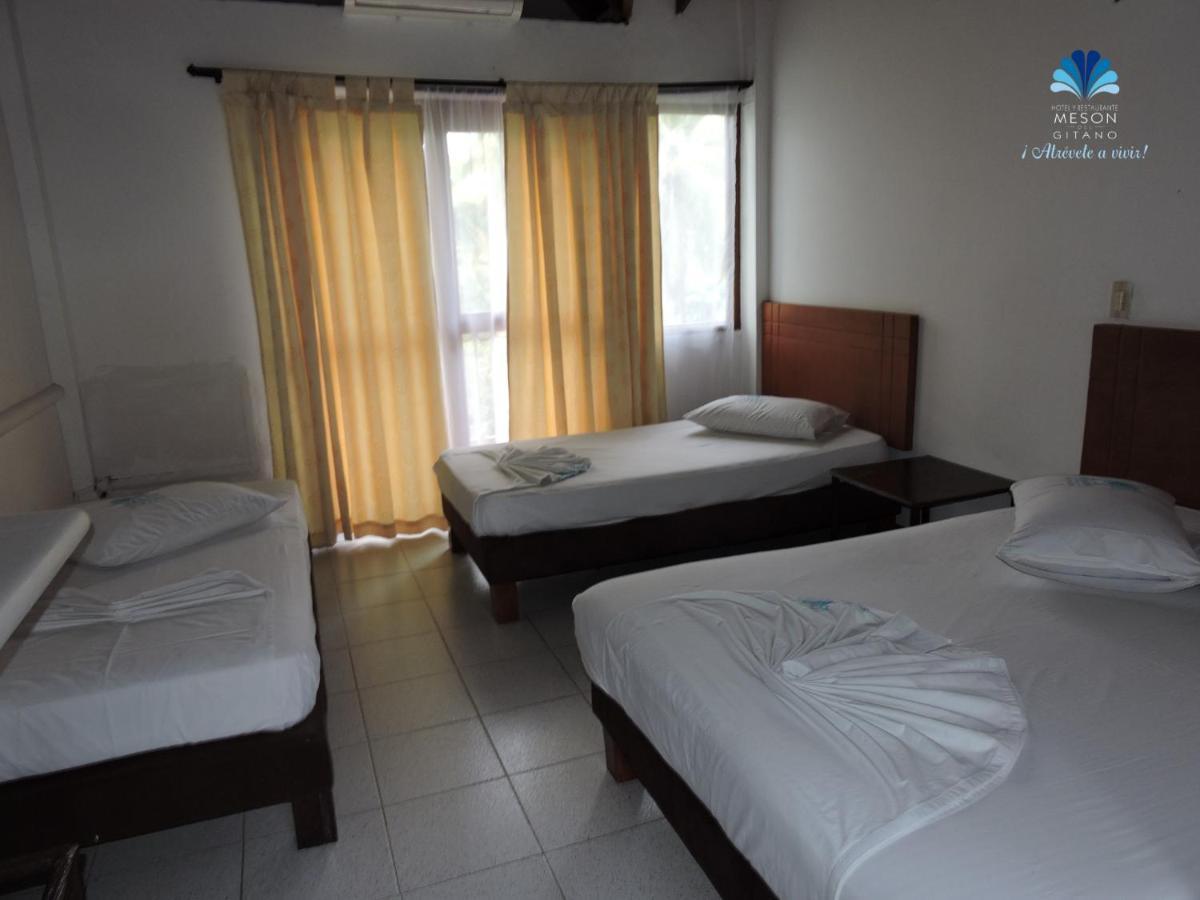 Hotel Y Restaurante Meson Del Gitano Caucasia Стая снимка