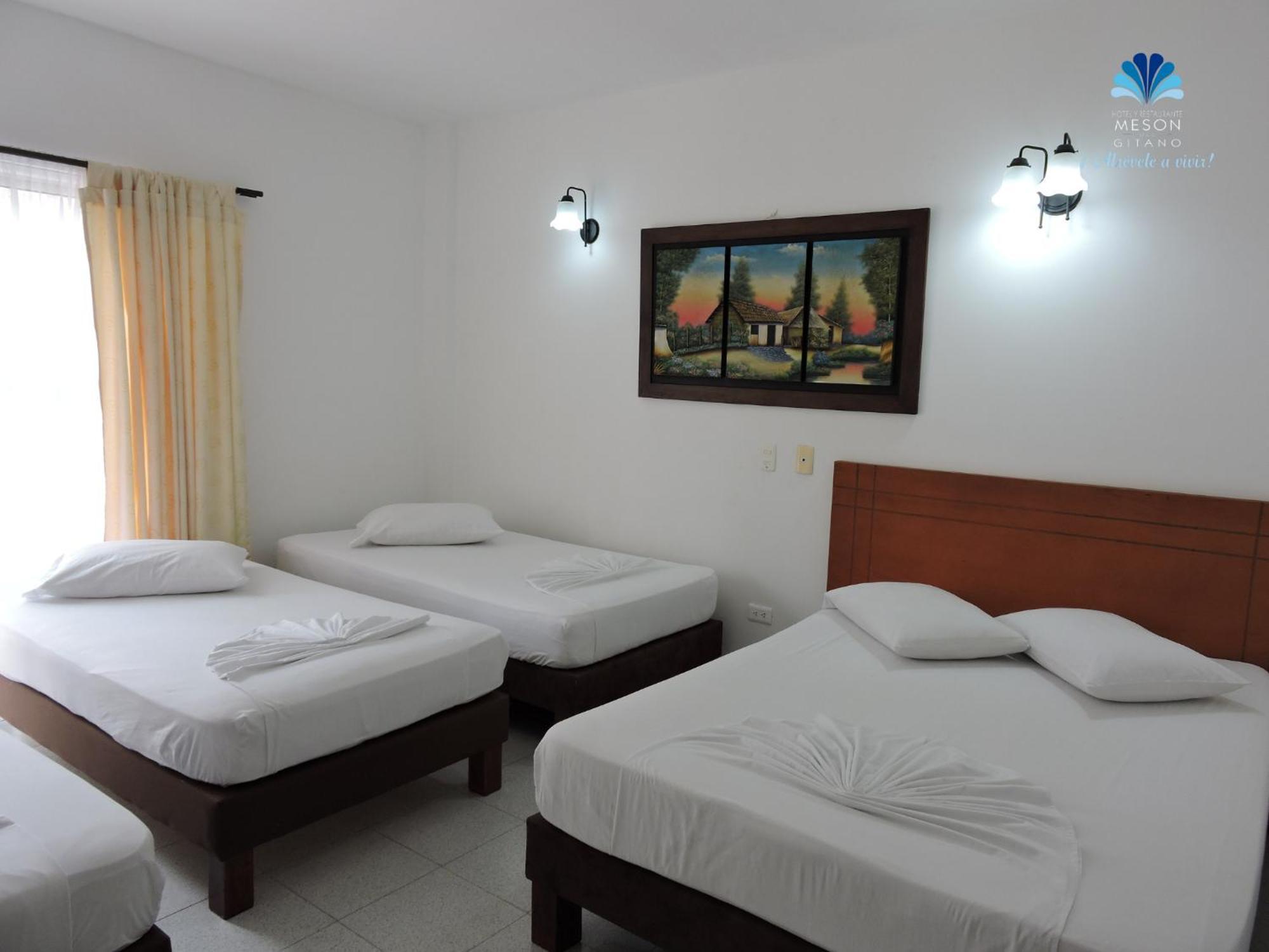 Hotel Y Restaurante Meson Del Gitano Caucasia Стая снимка